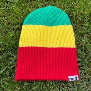 NEFF Womens Cara Textured Beanie with Oversized Yarn NEFF Womens Cara Textured Beanie with Oversized Yarn